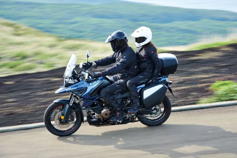 V-STROM 1050DE 23