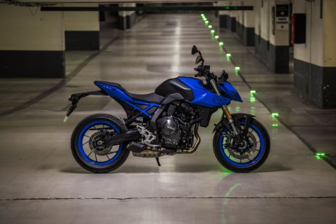 GSX-8S 1