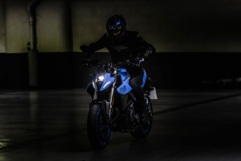 GSX-8S 3