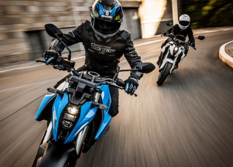 GSX-8S 11