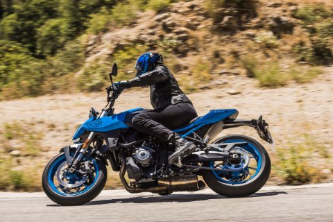 GSX-8S 12