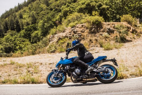 GSX-8S 16