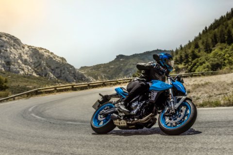 GSX-8S 20