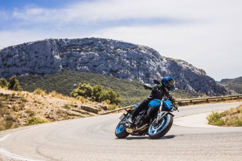 GSX-8S 24