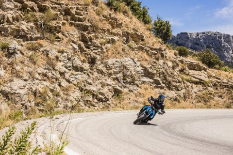 GSX-8S 34