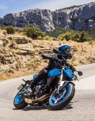 GSX-8S 37