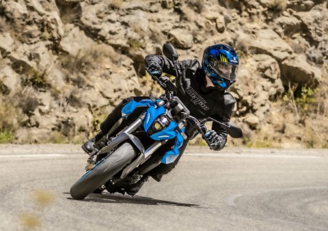GSX-8S 49