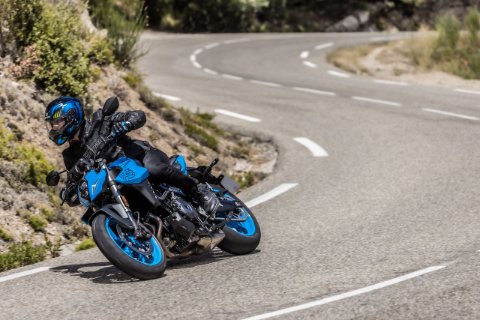 GSX-8S 51
