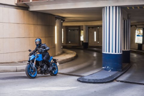 GSX-8S 71