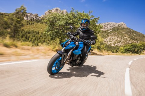 GSX-8S 93