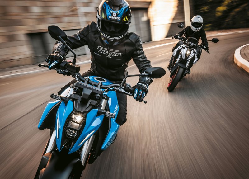 GSX-8S 4